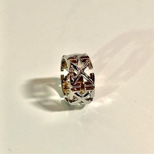 Off-white  Multi Arrow Ring